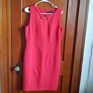 Sleeveless dress